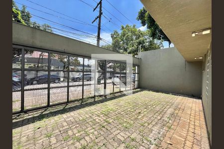 Garagem de casa para alugar com 4 quartos, 280m² em Indianópolis, São Paulo