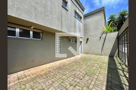 Garagem de casa para alugar com 4 quartos, 280m² em Indianópolis, São Paulo