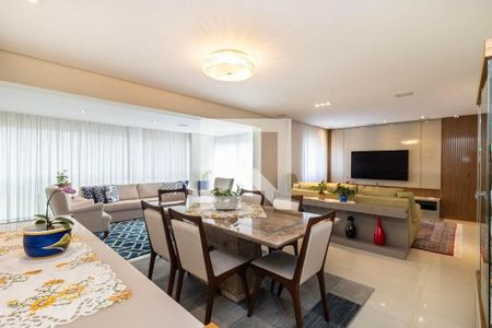 Apartamento à venda com 3 quartos, 157m² em Vila Nova Conceição, São Paulo