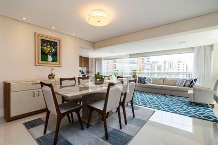 Apartamento à venda com 3 quartos, 157m² em Vila Nova Conceição, São Paulo