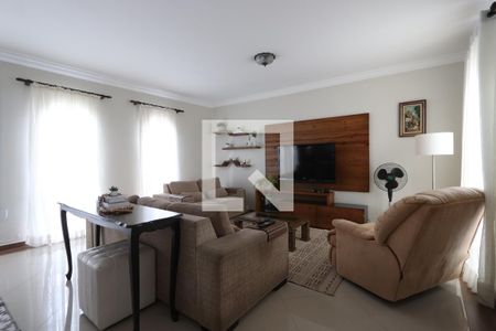 Sala de casa à venda com 4 quartos, 325m² em São Lucas, São Paulo