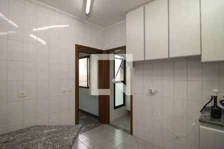 Cozinha 3 de casa à venda com 6 quartos, 360m² em Vila Maria Baixa, São Paulo