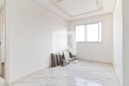 Sala de apartamento para alugar com 2 quartos, 40m² em Jardim Santa Emilia, São Paulo