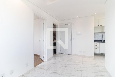 Sala de apartamento para alugar com 2 quartos, 40m² em Jardim Santa Emilia, São Paulo