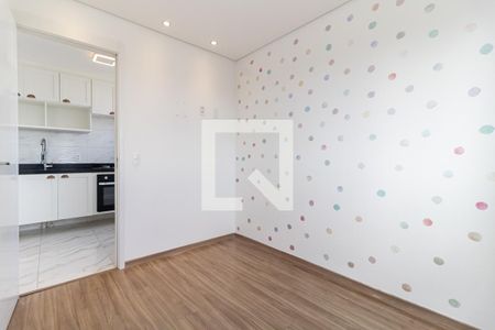 Quarto 2 de apartamento para alugar com 2 quartos, 40m² em Jardim Santa Emilia, São Paulo