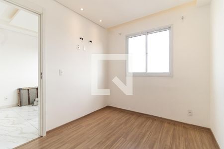 Quarto 1 de apartamento para alugar com 2 quartos, 40m² em Jardim Santa Emilia, São Paulo