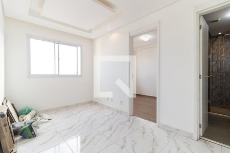 Sala de apartamento para alugar com 2 quartos, 40m² em Jardim Santa Emilia, São Paulo