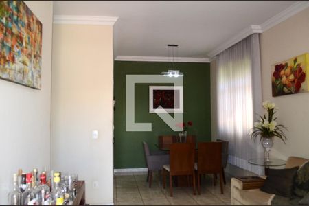 Detalhe Sala de casa à venda com 3 quartos, 360m² em Nova Vista, Belo Horizonte
