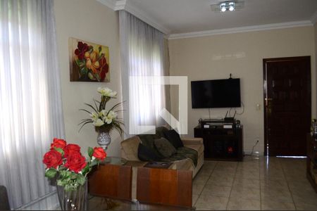 Detalhe Sala de casa à venda com 3 quartos, 360m² em Nova Vista, Belo Horizonte