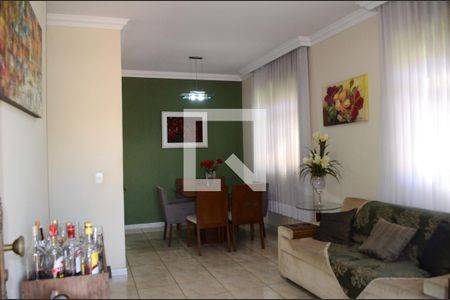 Sala de casa à venda com 3 quartos, 360m² em Nova Vista, Belo Horizonte