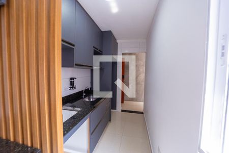 Cozinha de apartamento para alugar com 2 quartos, 42m² em Vila Euthalia, São Paulo