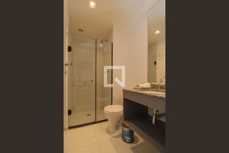 Banheiro de kitnet/studio para alugar com 1 quarto, 21m² em Jardim Paulista, São Paulo