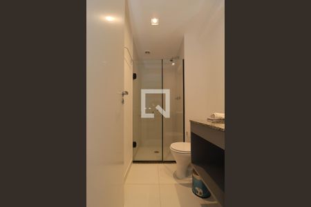 Banheiro de kitnet/studio para alugar com 1 quarto, 21m² em Jardim Paulista, São Paulo