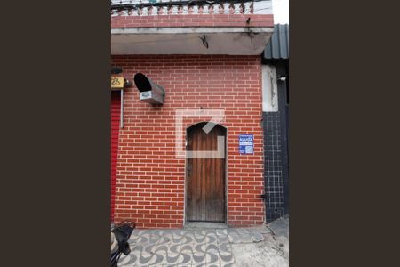 Fachada de casa para alugar com 1 quarto, 70m² em Vila Tolstoi, São Paulo