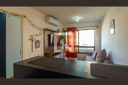 Sala  de apartamento para alugar com 1 quarto, 44m² em Azenha, Porto Alegre