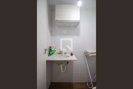 Lavabo Sala de apartamento para alugar com 1 quarto, 44m² em Azenha, Porto Alegre
