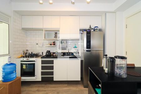 Cozinha de apartamento à venda com 2 quartos, 57m² em Panamby, São Paulo