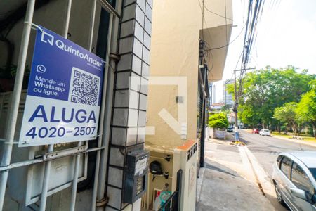 Plaquinha de kitnet/studio para alugar com 1 quarto, 40m² em Bosque da Saúde, São Paulo