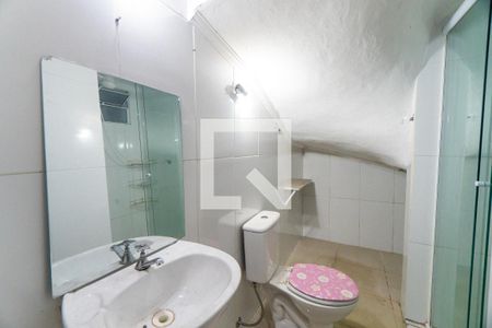 Banheiro de kitnet/studio para alugar com 1 quarto, 40m² em Bosque da Saúde, São Paulo