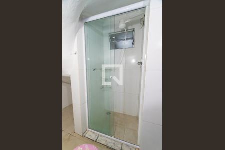 Banheiro de kitnet/studio para alugar com 1 quarto, 40m² em Bosque da Saúde, São Paulo