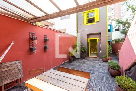 Casa à venda com 3 quartos, 164m² em Vila Clementino, São Paulo