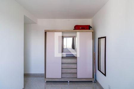 Quarto 1 de apartamento para alugar com 2 quartos, 41m² em Parque Arariba, São Paulo