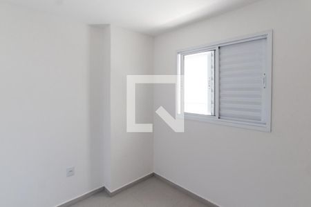 Quarto 2 de apartamento para alugar com 2 quartos, 39m² em Parque Vitoria, São Paulo