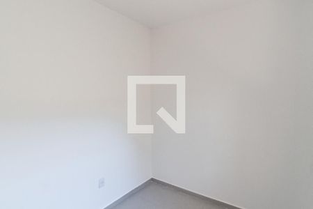 Quarto 2 de apartamento para alugar com 2 quartos, 37m² em Parque Vitoria, São Paulo