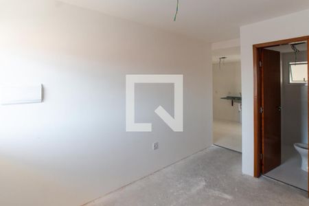 Sala   de apartamento à venda com 2 quartos, 37m² em Parque Vitoria, São Paulo