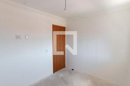 Suíte   de apartamento à venda com 2 quartos, 44m² em Parque Vitoria, São Paulo