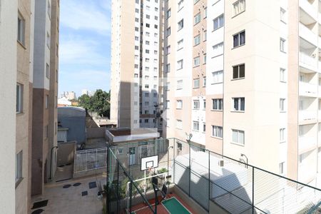 Vista Quarto 2 de apartamento à venda com 2 quartos, 46m² em Parque Vitoria, São Paulo