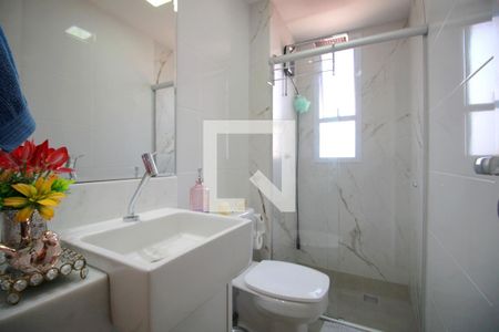Banheiro de apartamento à venda com 2 quartos, 63m² em Nova Suíça, Belo Horizonte