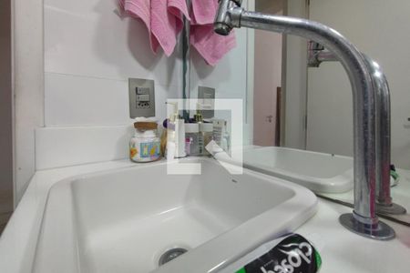 Banheiro de apartamento à venda com 2 quartos, 47m² em Vila Campos Sales, Campinas