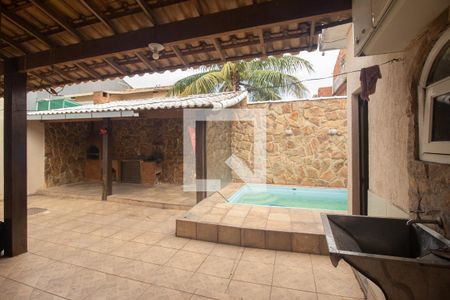 Vista da Suíte 2 de casa de condomínio para alugar com 3 quartos, 250m² em Guaratiba, Rio de Janeiro