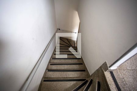 Escada de kitnet/studio à venda com 1 quarto, 33m² em Vila Jerusalem, São Bernardo do Campo