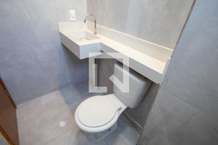 Banheiro de apartamento à venda com 2 quartos, 45m² em Campo Grande, Rio de Janeiro