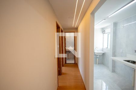 Corredor de apartamento para alugar com 2 quartos, 45m² em Campo Grande, Rio de Janeiro