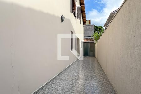 Corredor Lateral de casa à venda com 4 quartos, 357m² em Nova Petrópolis, São Bernardo do Campo