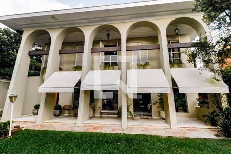 Fachada de casa para alugar com 5 quartos, 800m² em Jardim Leonor, São Paulo