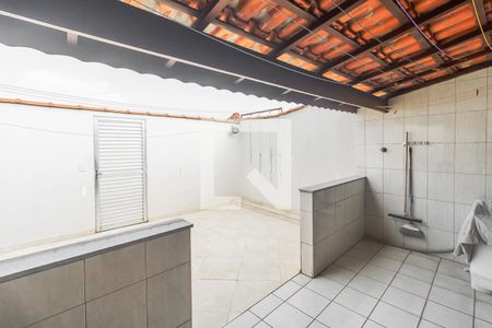 Área de Serviço de casa à venda com 3 quartos, 350m² em Vila Sao Francisco (zona Leste), São Paulo