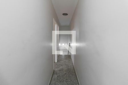 Corredor de casa à venda com 3 quartos, 350m² em Vila Sao Francisco (zona Leste), São Paulo