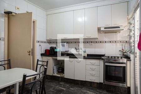 Cozinha de apartamento à venda com 3 quartos, 139m² em Bela Vista, São Paulo
