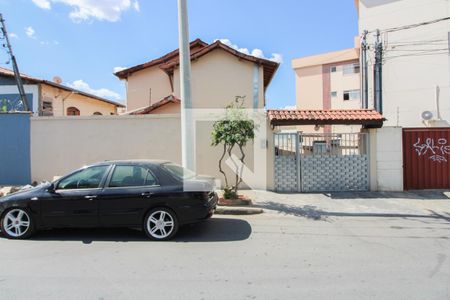Fachada de casa à venda com 3 quartos, 92m² em Dona Clara, Belo Horizonte