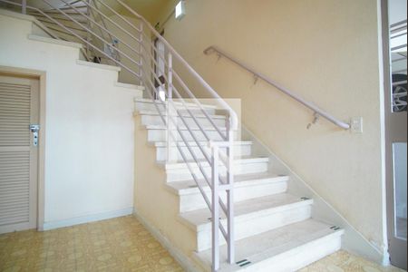 Hall de Entrada de apartamento à venda com 1 quarto, 45m² em Auxiliadora, Porto Alegre