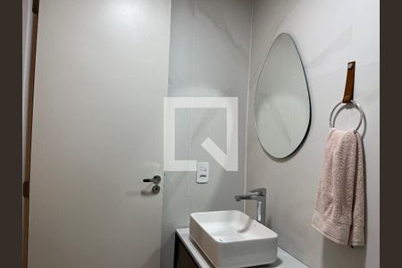 Banheiro de apartamento à venda com 1 quarto, 24m² em Água Branca, São Paulo