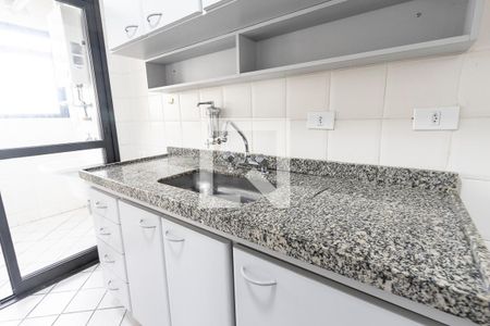 Cozinha de apartamento para alugar com 2 quartos, 60m² em Perdizes, São Paulo