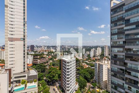 Vista de apartamento à venda com 4 quartos, 195m² em Sumarezinho, São Paulo