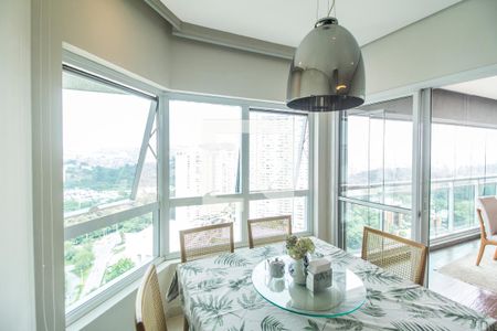 Cozinha de apartamento à venda com 3 quartos, 138m² em Alphaville Empresarial, Barueri