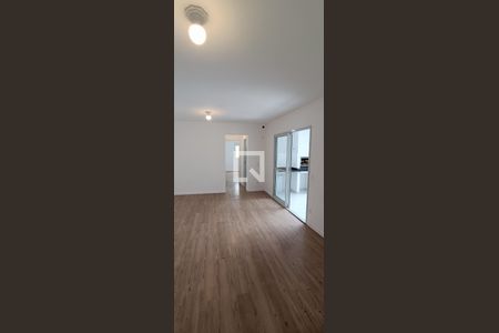 Sala de apartamento para alugar com 2 quartos, 82m² em Parque Esplanada, Embu das Artes