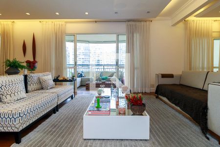 Sala de apartamento à venda com 3 quartos, 200m² em Cidade Monções, São Paulo